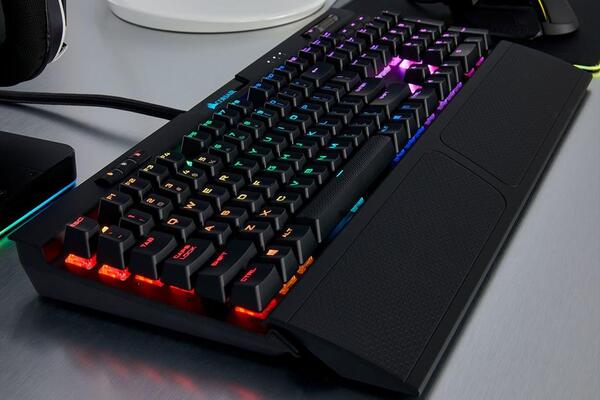 کیبورد Corsair K70 Mk.2